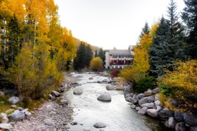 Sitzmark Lodge