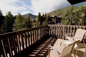 Sitzmark Lodge