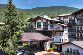 The Lodge at Vail, a RockResort