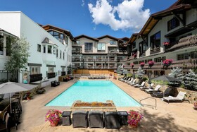 The Lodge at Vail, a RockResort