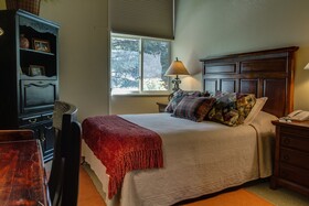 The Lodge at Vail, a RockResort