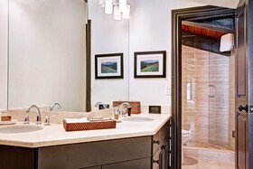 The Lodge at Vail, a RockResort