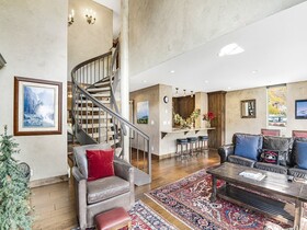 Vantage Point, a Destination Residence