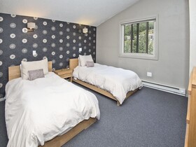 Vantage Point, a Destination Residence