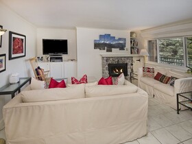 Vantage Point, a Destination Residence