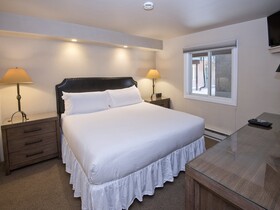 Vantage Point, a Destination Residence