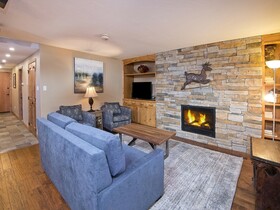 Vantage Point, a Destination Residence