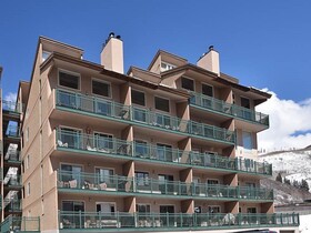 Vantage Point, a Destination Residence