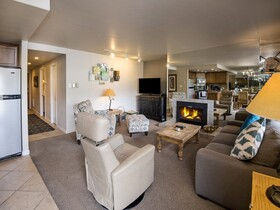Vantage Point, a Destination Residence