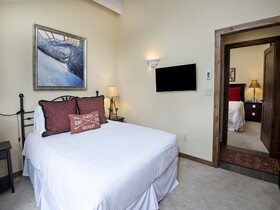 Vantage Point, a Destination Residence