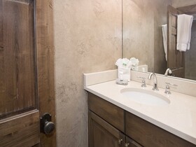 Vantage Point, a Destination Residence