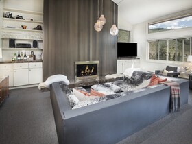 Vantage Point, a Destination Residence
