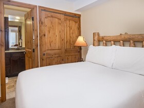 Vantage Point, a Destination Residence