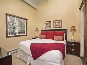 Vantage Point, a Destination Residence