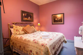 Olympia Hostel House