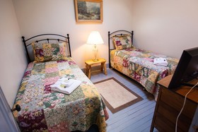 Olympia Hostel House