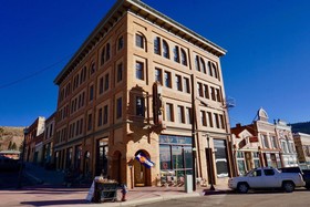 The Victor Hotel