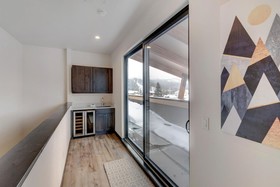 Arrow by Winter Park Escapes