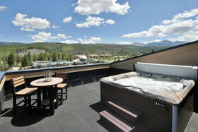 Arrow by Winter Park Escapes