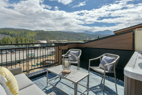 Arrow by Winter Park Escapes