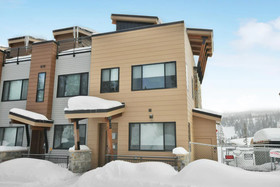 Arrow by Winter Park Escapes