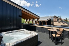 Arrow by Winter Park Escapes