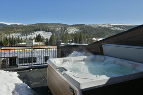 Arrow by Winter Park Escapes