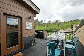 Arrow by Winter Park Escapes
