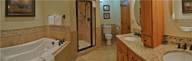 Dreamcatcher South 190 5 Br townhouse by RedAwning