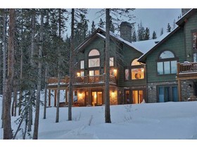 Dreamcatcher South 190 5 Br townhouse by RedAwning