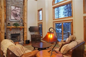Dreamcatcher South 190 5 Br townhouse by RedAwning