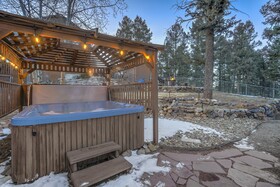 Cedar Chalet