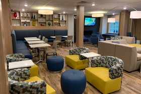 Microtel Inn & Suites by Wyndham Woodland Park