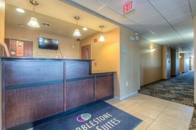 Cobblestone Inn & Suites