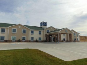Cobblestone Inn & Suites