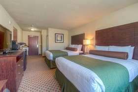 Cobblestone Inn & Suites