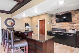Cobblestone Inn & Suites - Yuma