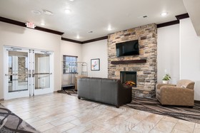 Cobblestone Inn & Suites - Yuma