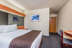 Microtel Inn & Suites by Wyndham Bethel/Danbury