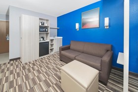 Microtel Inn & Suites by Wyndham Bethel/Danbury
