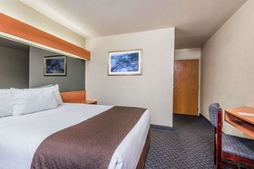 Microtel Inn & Suites by Wyndham Bethel/Danbury