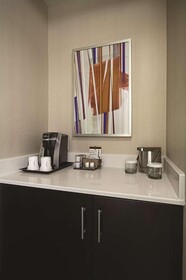 DoubleTree by Hilton Bristol Connecticut
