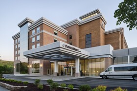 DoubleTree by Hilton Bristol Connecticut