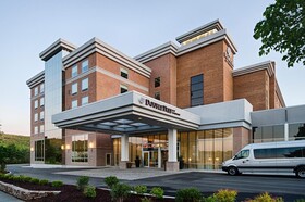 DoubleTree by Hilton Bristol Connecticut