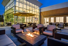 DoubleTree by Hilton Bristol Connecticut