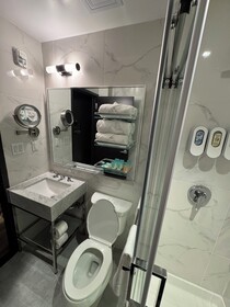 Hotel Mirage Brooklyn