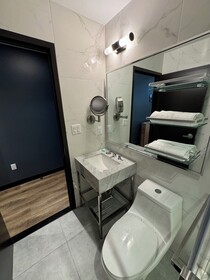 Hotel Mirage Brooklyn