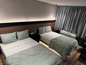 Hotel Mirage Brooklyn