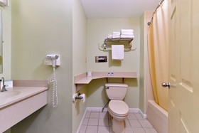 Americas Best Value Inn - Cheshire/Meriden