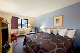 Super 8 by Wyndham Cromwell/Middletown